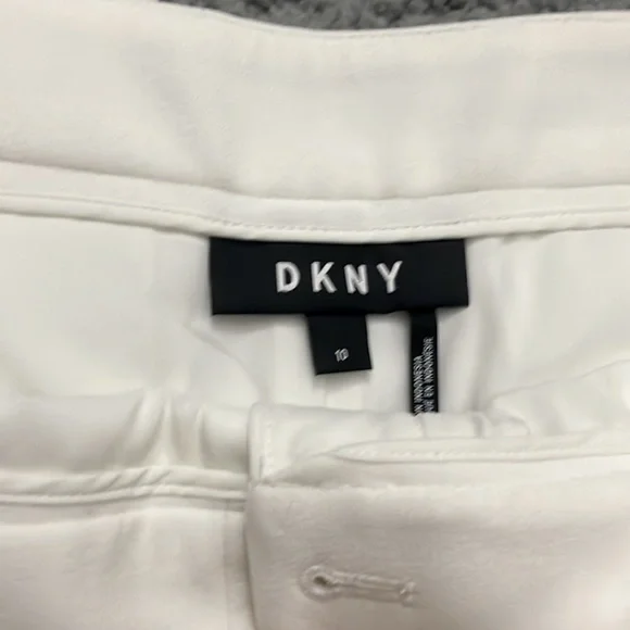 NWOT DKNY WORK SLACKS - Picture 3 of 4